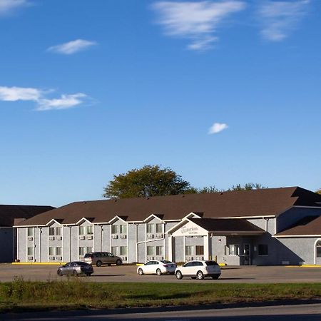 New Victorian Inn & Suites-Норфолк Екстериор снимка