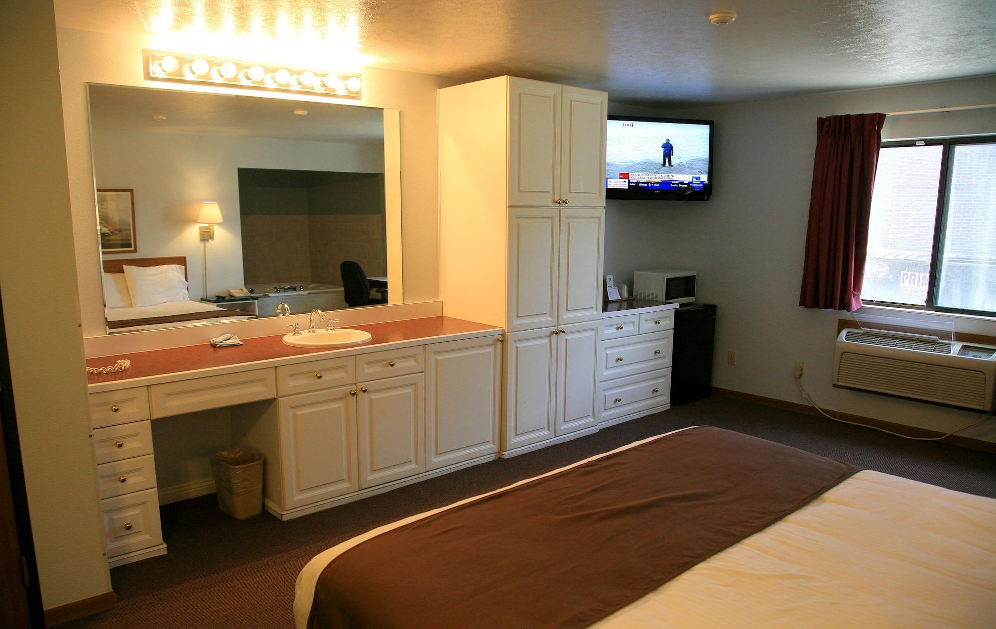 New Victorian Inn & Suites-Норфолк Екстериор снимка