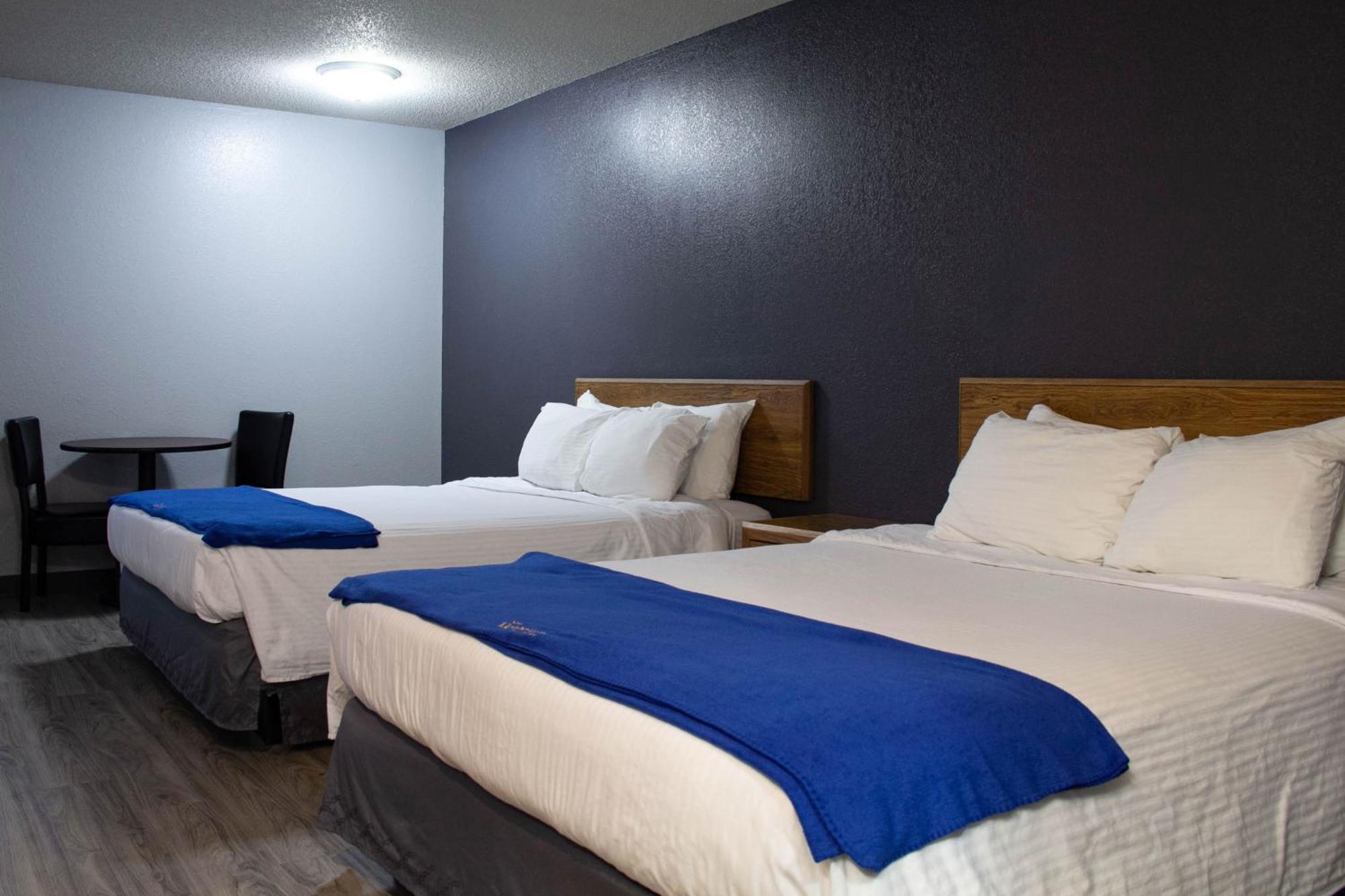 New Victorian Inn & Suites-Норфолк Екстериор снимка